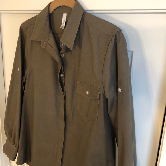 NWOT Thayer Olive Green Utility Shirt - Picture 2 of 4